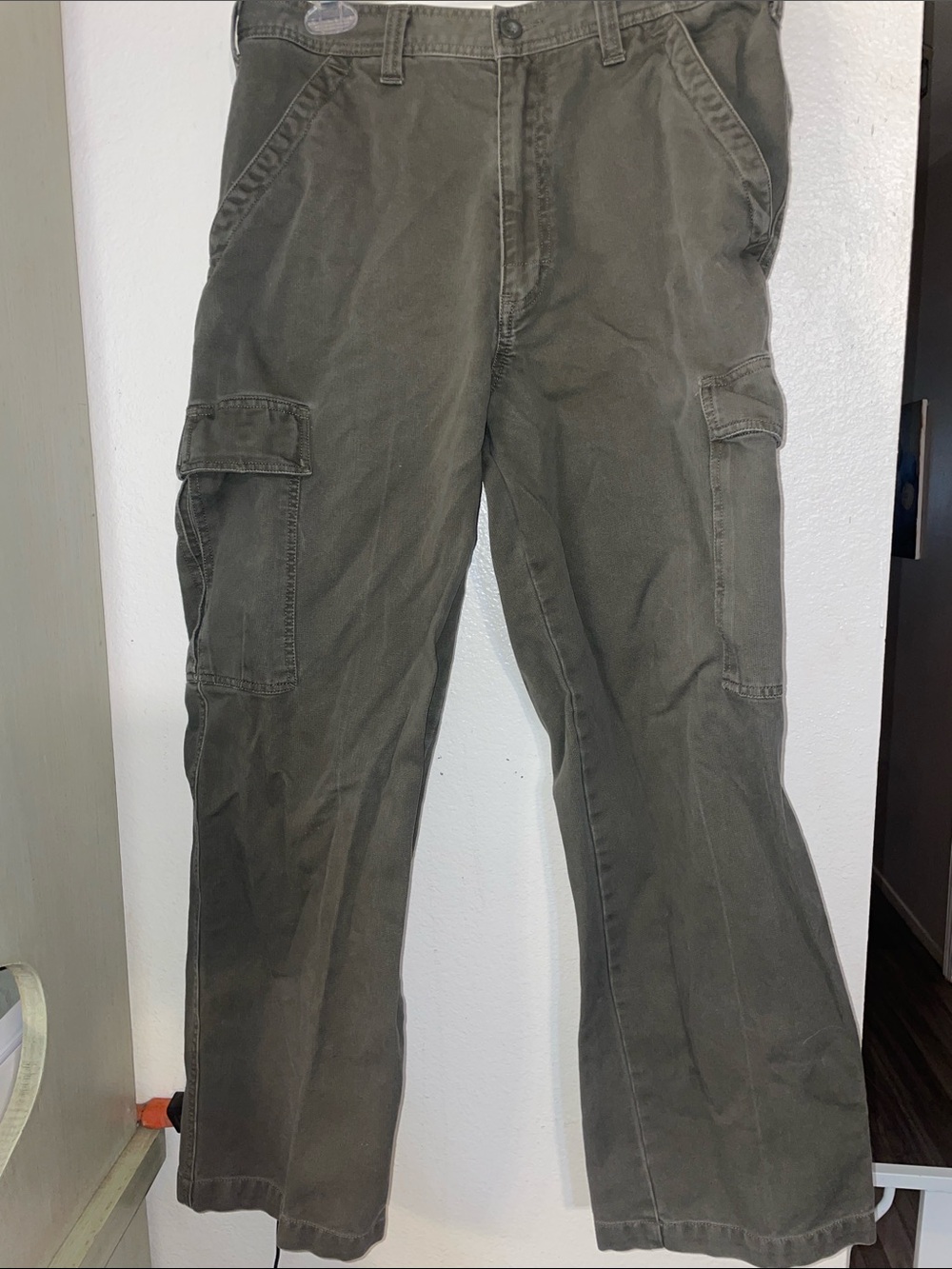Men's Cargo Pants in Olive - Classic Utility Cargo